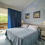 Meridiana 3*