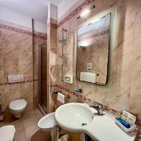 فندق Meridiana 3*