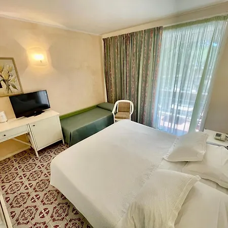 Meridiana 3* مارينا دي كامبو